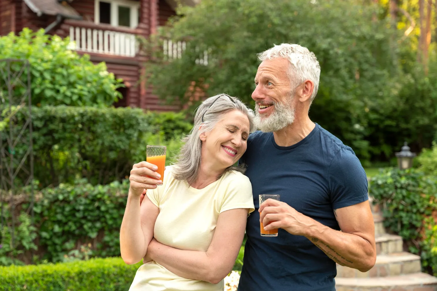 Why Hydration Is Important for Seniors with Dementia and Tips to Ensure Adequate Intake